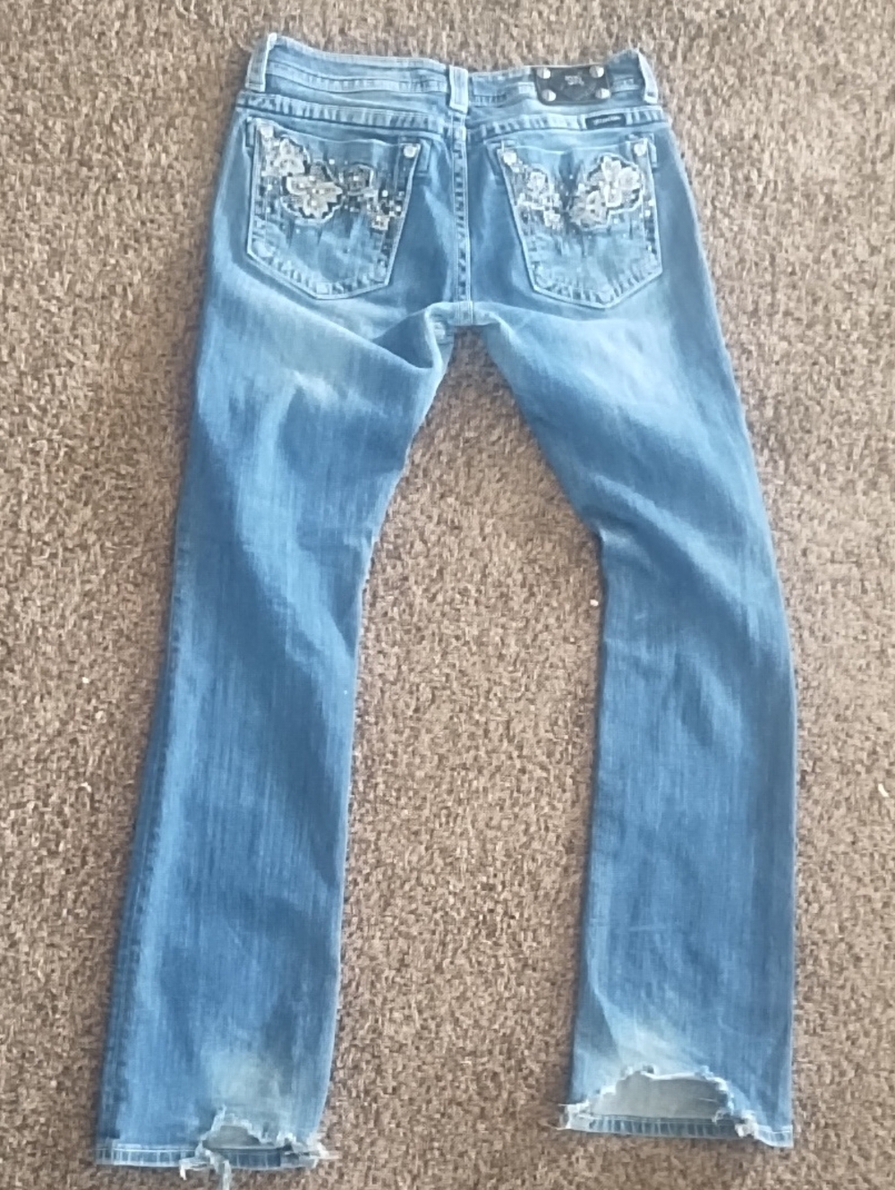 Miss me Size 31 Women's Light Blue Embroidered Back-Pocket Jeans